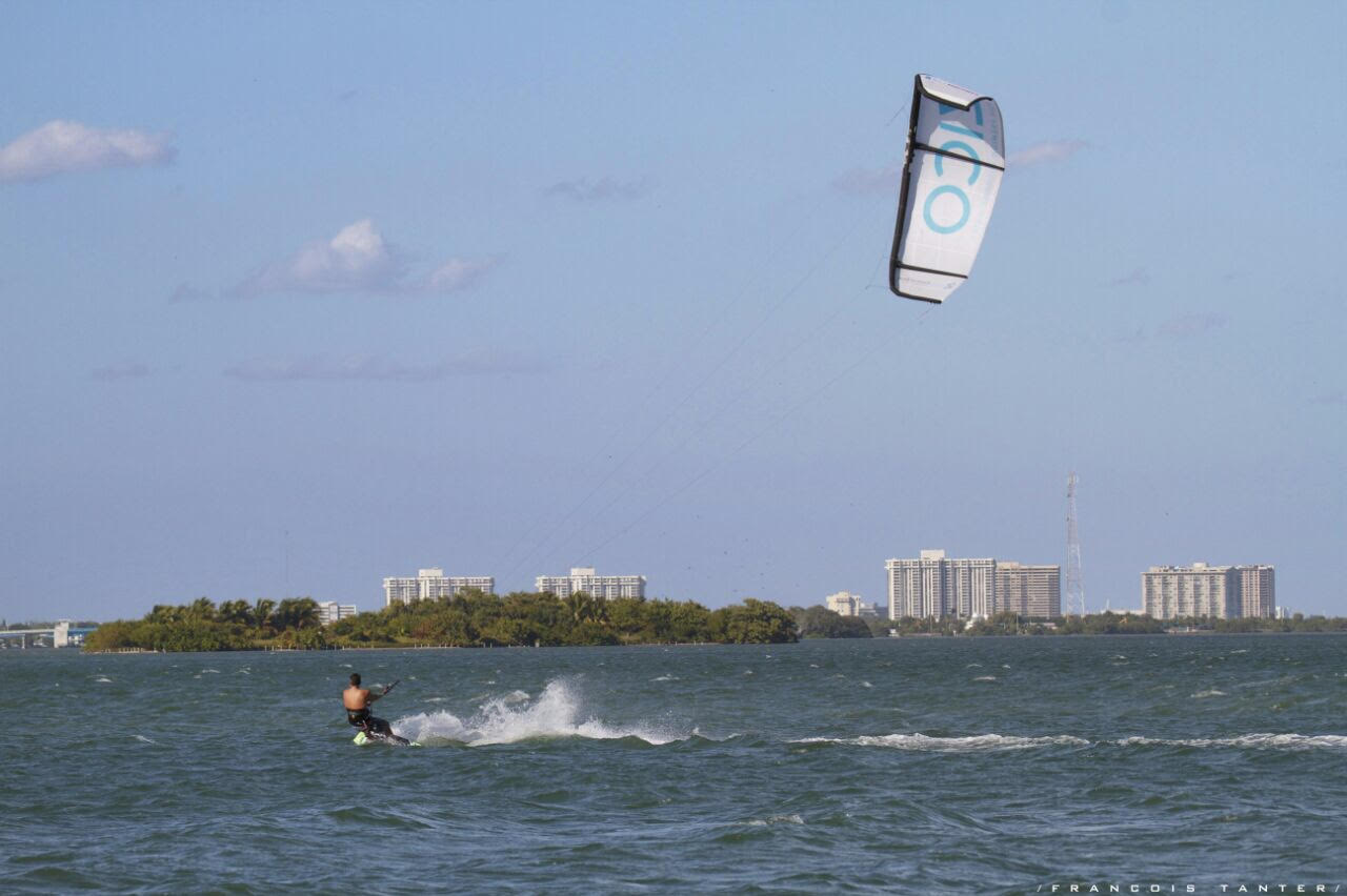 Master's 9 Hour Private Kiteboarding Lesson